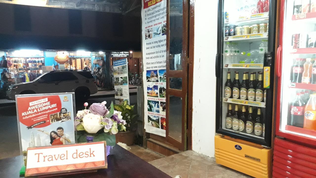 Tony Central Hostel Luang Prabang Exteriör bild